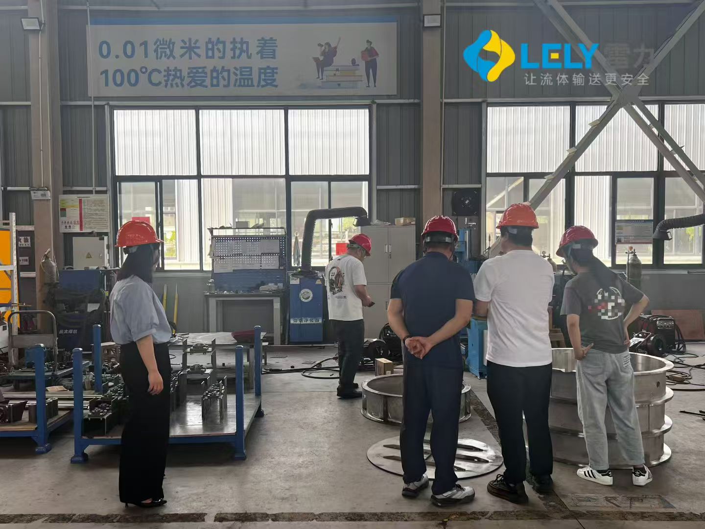 客户来访雷力工厂实拍.jpg